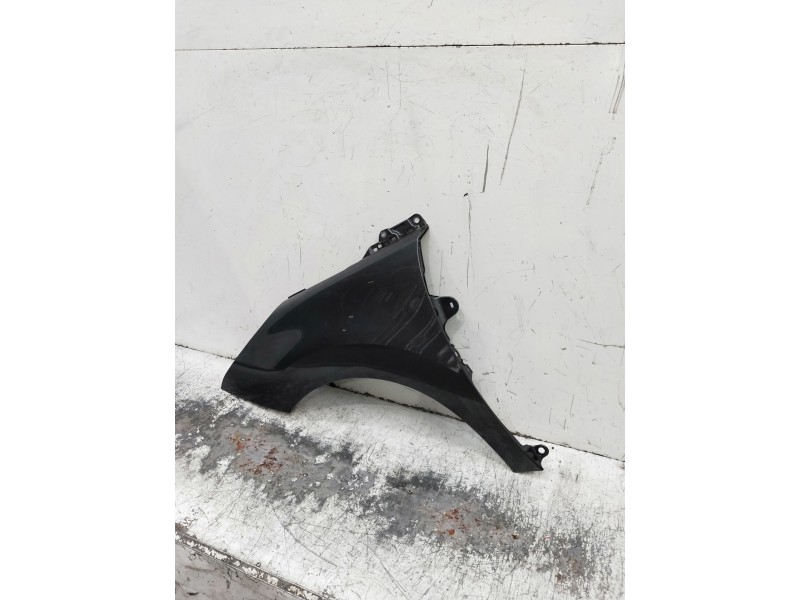 Recambio de aleta delantera izquierda para peugeot 5008 referencia OEM IAM   