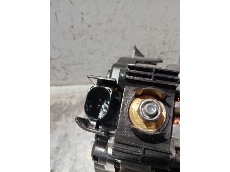 Recambio de alternador para fiat 500 312 1.0 hybrid referencia OEM IAM 00522087180 2740599A 