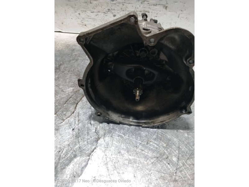 Recambio de caja cambios para bmw serie 5 (e12) 518 referencia OEM IAM 025585AT  