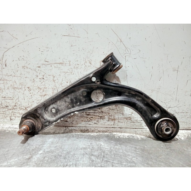 Recambio de brazo suspension inferior delantero izquierdo para fiat 500 312 1.0 hybrid referencia OEM IAM 00520139620  
