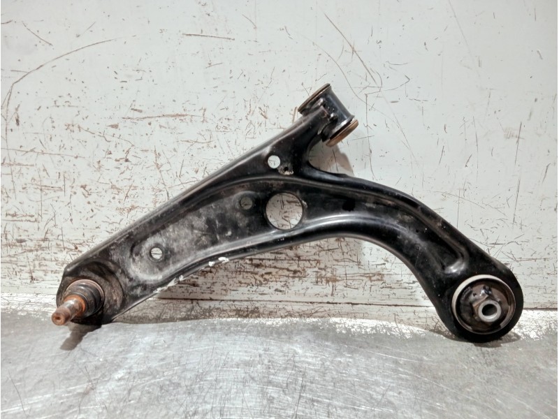 Recambio de brazo suspension inferior delantero izquierdo para fiat 500 312 1.0 hybrid referencia OEM IAM 00520139620  
