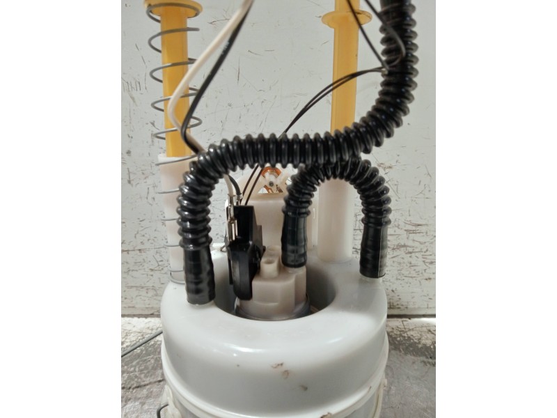 Recambio de bomba combustible para nissan qashqai (j10) referencia OEM IAM 0975632990004 17040JD01A 