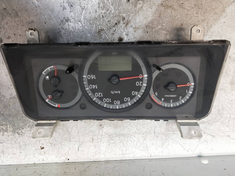 Recambio de cuadro instrumentos para nissan cabstar 09.06 referencia OEM IAM MA717L6C9 0710160010B 