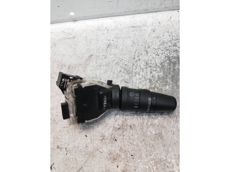 Recambio de mando limpia para nissan cabstar 09.06 referencia OEM IAM Y26SN  