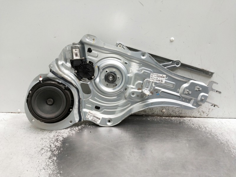 Recambio de elevalunas delantero derecho para kia sportage referencia OEM IAM 824803U120  5P