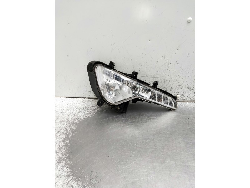 Recambio de faro antiniebla derecho para kia sportage referencia OEM IAM   