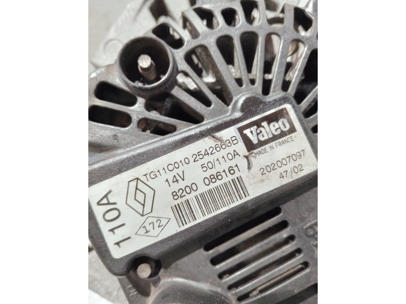 Recambio de alternador para renault megane ii berlina 5p referencia OEM IAM 8200086161 2542663B TG11C010