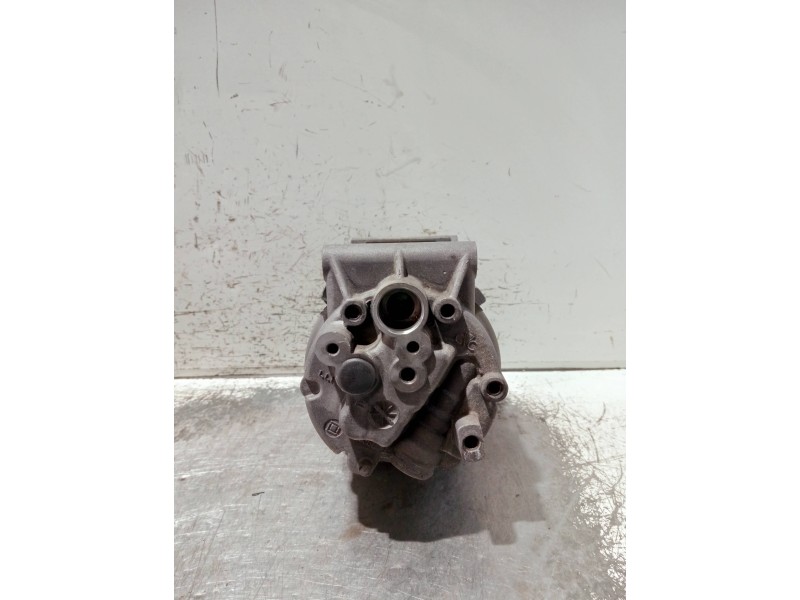 Recambio de compresor aire acondicionado para renault megane ii berlina 5p referencia OEM IAM 8200053264 01139027 