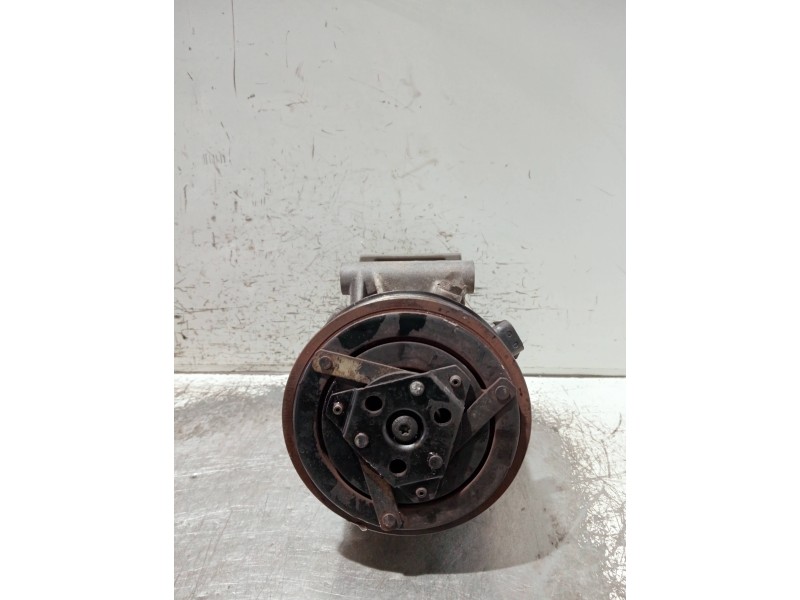 Recambio de compresor aire acondicionado para renault megane ii berlina 5p referencia OEM IAM 8200053264 01139027 