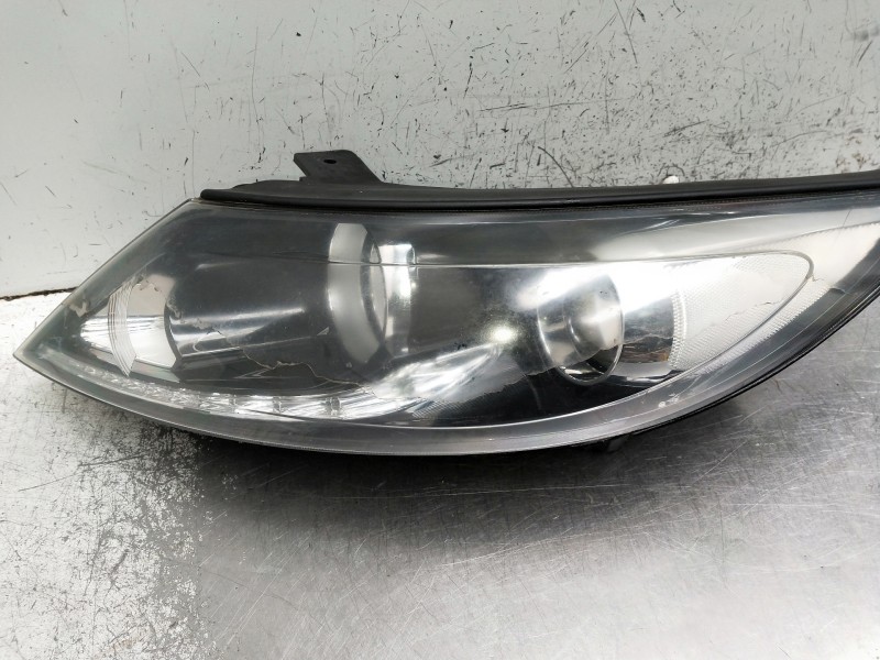 Recambio de faro izquierdo para kia sportage referencia OEM IAM 921013U250  