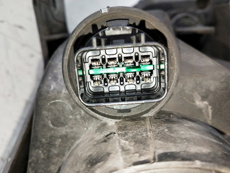 Recambio de faro izquierdo para kia sportage referencia OEM IAM 921013U250  