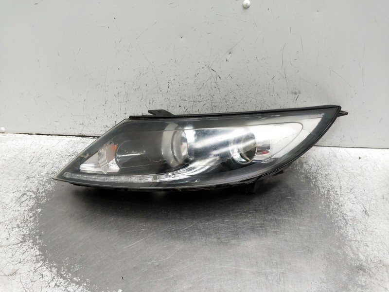 Recambio de faro izquierdo para kia sportage referencia OEM IAM 921013U250  