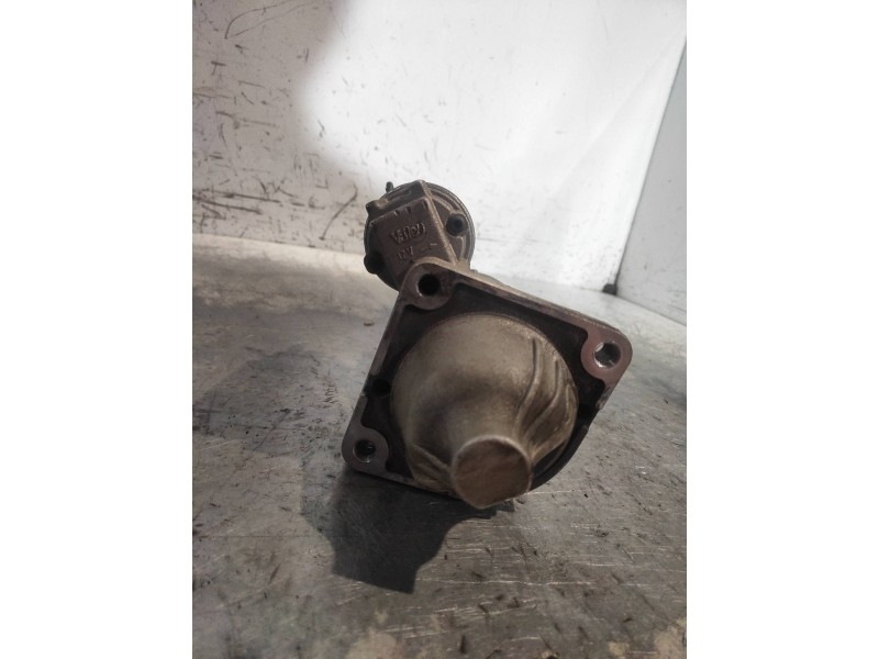 Recambio de motor arranque para bmw serie 5 berlina (e60) 520d referencia OEM IAM 7787354 D7G4 