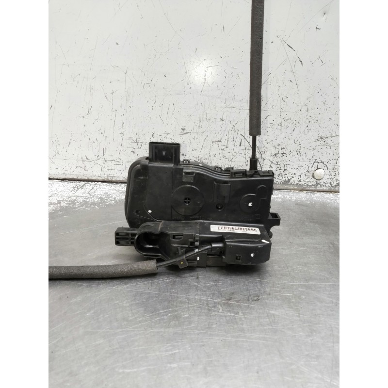 Recambio de motor cierre centralizado trasero derecho para kia sportage referencia OEM IAM 814203U000  5P