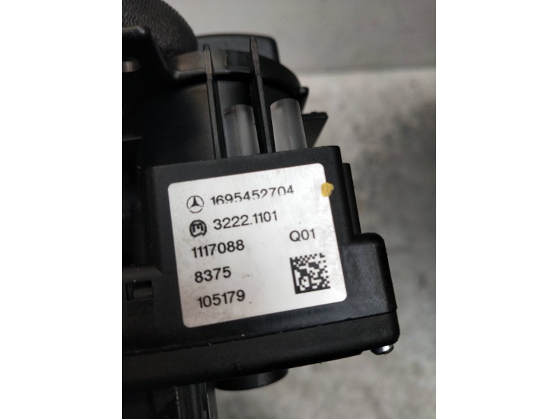 Recambio de mando luces para mercedes clase b (w245) referencia OEM IAM 1695452704 32221101 INTERRUPTOR