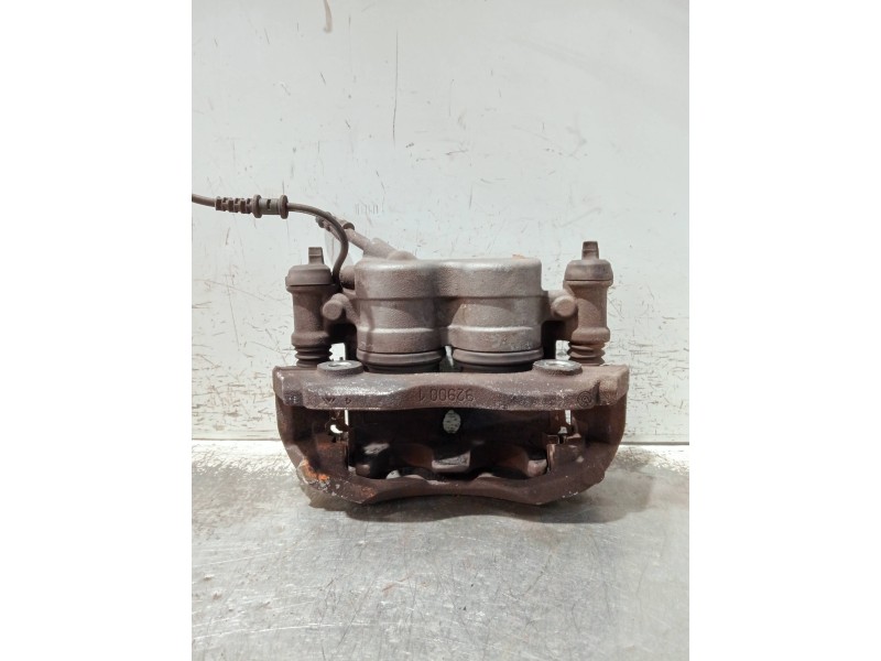 Recambio de pinza freno delantera derecha para mercedes sprinterii caja cerrada (desde 01.06) referencia OEM IAM 928907  
