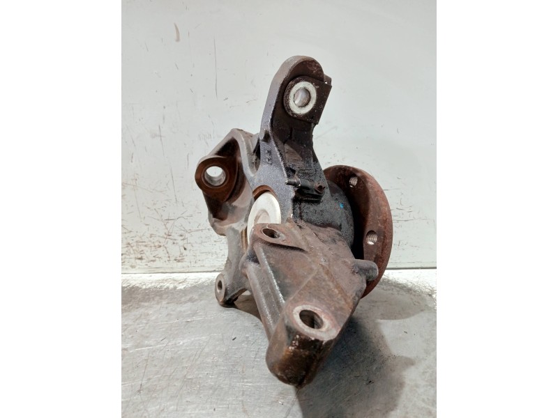 Recambio de mangueta delantera derecha para mercedes sprinterii caja cerrada (desde 01.06) referencia OEM IAM A906332  