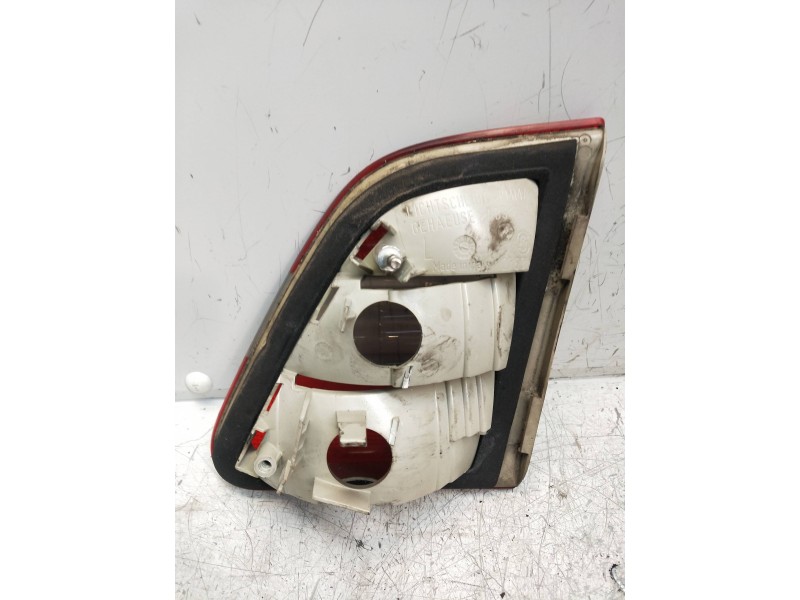 Recambio de piloto trasero izquierdo interior para mercedes clase b (w245) referencia OEM IAM A1698201564  