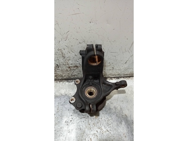 Recambio de mangueta delantera derecha para peugeot 207 sw sport referencia OEM IAM   