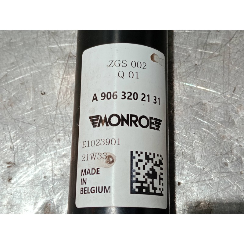 Recambio de amortiguador trasero derecho para mercedes sprinterii caja cerrada (desde 01.06) referencia OEM IAM A9063202131 E102