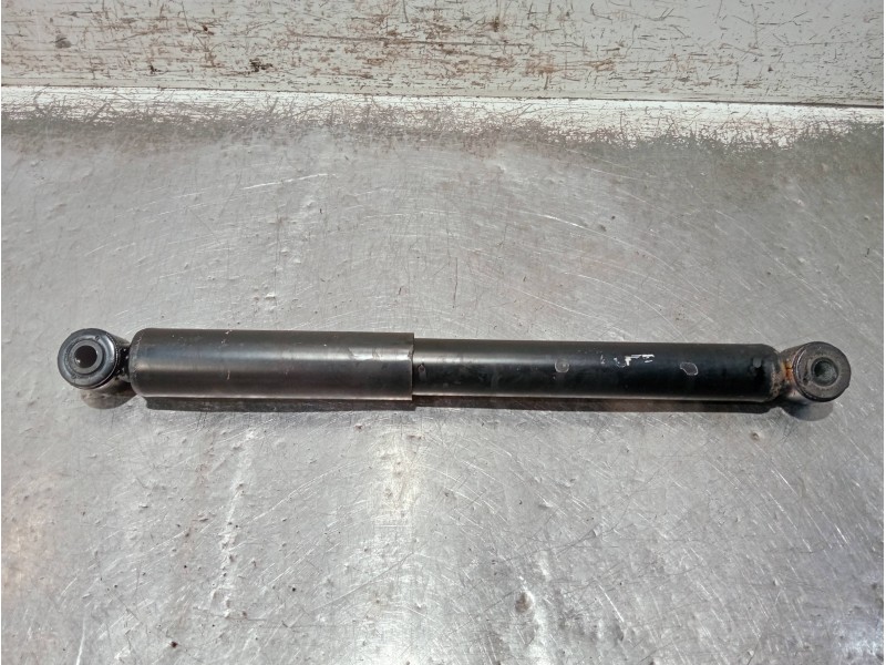Recambio de amortiguador trasero izquierdo para mercedes sprinterii caja cerrada (desde 01.06) referencia OEM IAM A9063202131 E1