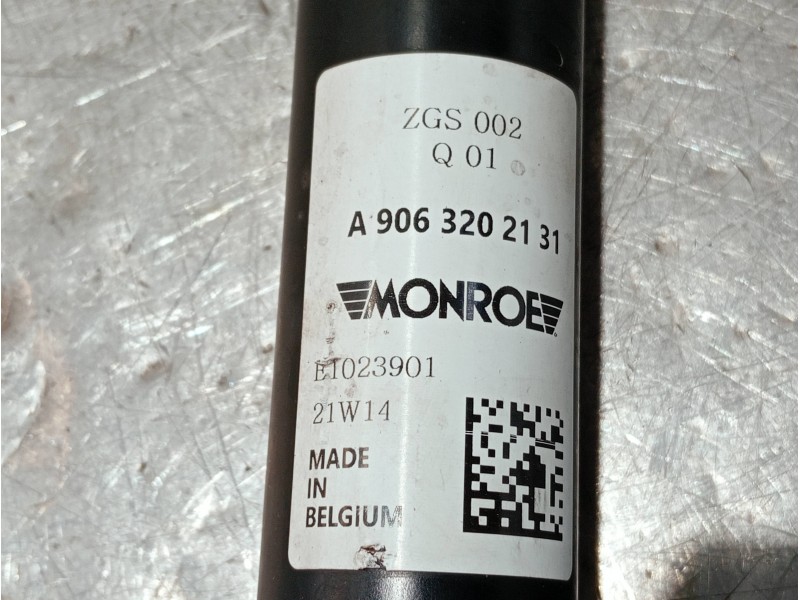 Recambio de amortiguador trasero izquierdo para mercedes sprinterii caja cerrada (desde 01.06) referencia OEM IAM A9063202131 E1