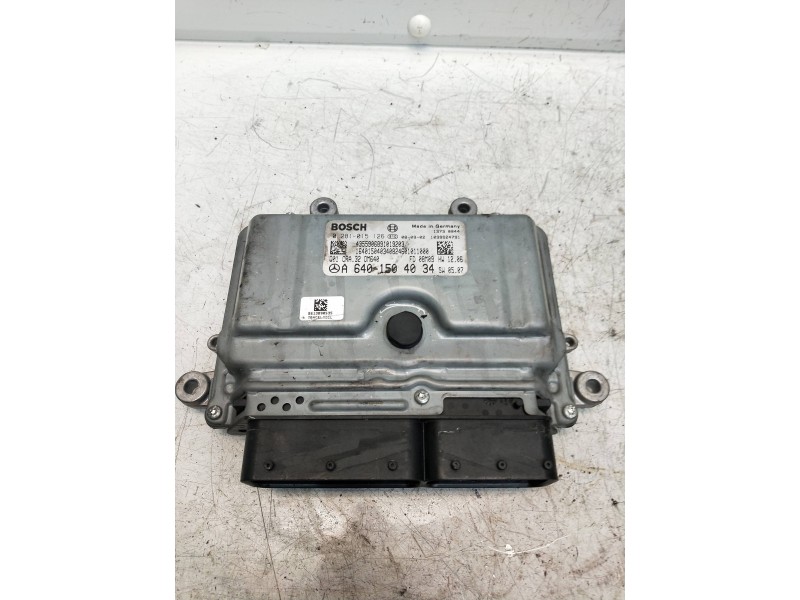Recambio de centralita motor uce para mercedes clase b (w245) referencia OEM IAM 0281015126 A6401504034 