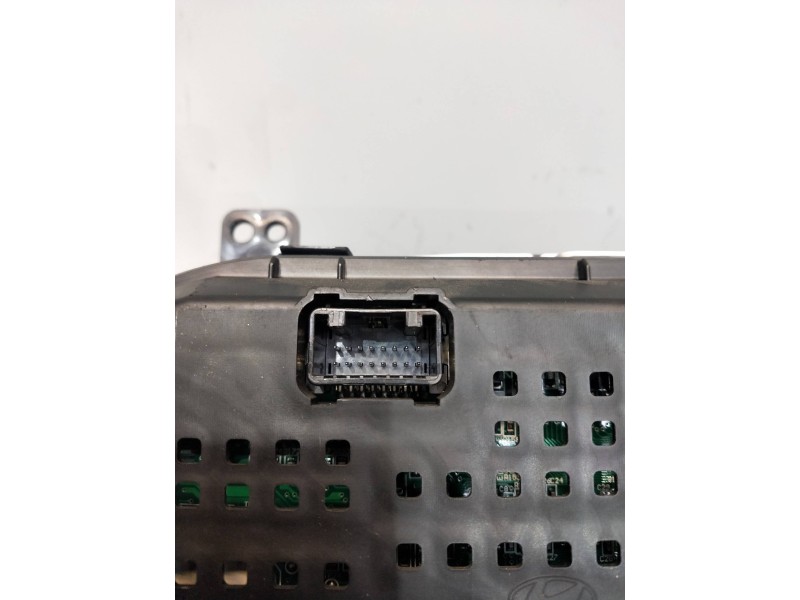 Recambio de cuadro instrumentos para hyundai ix35 referencia OEM IAM 940032Y290  