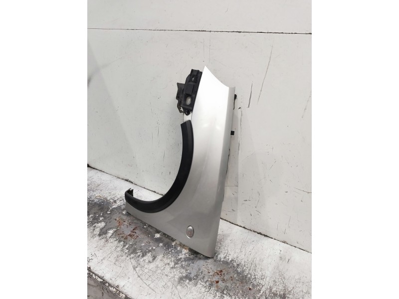 Recambio de aleta delantera izquierda para opel combo (corsa c) referencia OEM IAM   