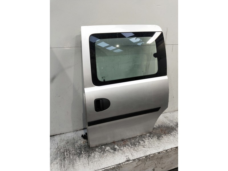 Recambio de puerta lateral corredera izquierda para opel combo (corsa c) referencia OEM IAM   6P