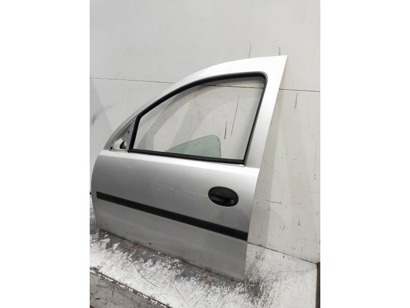 Recambio de puerta delantera izquierda para opel combo (corsa c) referencia OEM IAM   6P