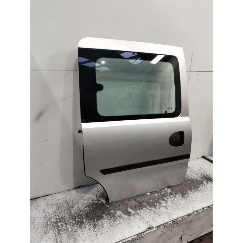 Recambio de puerta lateral corredera derecha para opel combo (corsa c) referencia OEM IAM   6P