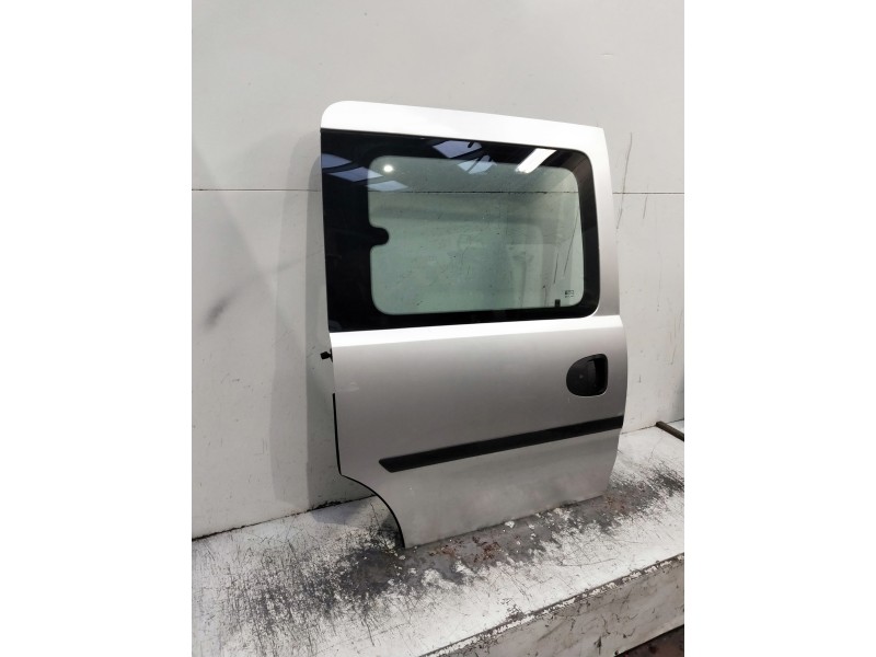 Recambio de puerta lateral corredera derecha para opel combo (corsa c) referencia OEM IAM   6P