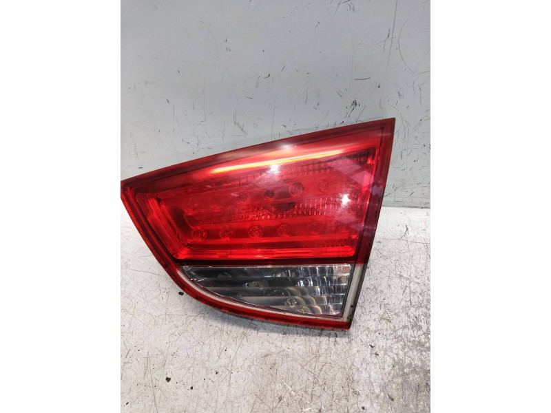 Recambio de piloto trasero derecho interior para hyundai ix35 referencia OEM IAM 924062Y0  