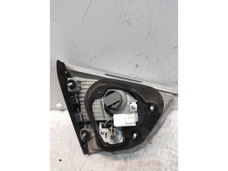 Recambio de piloto trasero derecho interior para hyundai ix35 referencia OEM IAM 924062Y0  