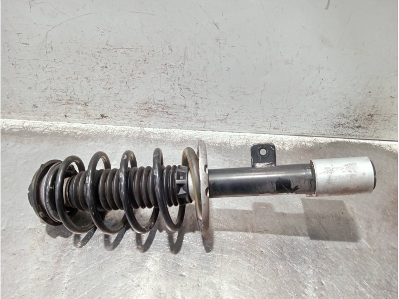 Recambio de amortiguador delantero derecho para peugeot 5008 referencia OEM IAM 980773038001 824904008816 