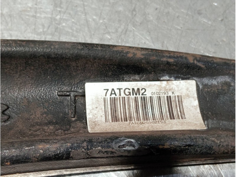 Recambio de brazo suspension inferior delantero derecho para peugeot 5008 referencia OEM IAM 823214 7ATGM2 