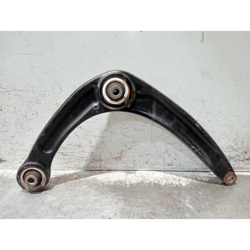 Recambio de brazo suspension inferior delantero izquierdo para peugeot 5008 referencia OEM IAM 833548 7BTGM2 