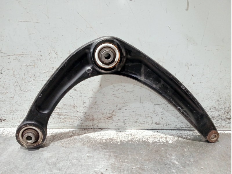Recambio de brazo suspension inferior delantero izquierdo para peugeot 5008 referencia OEM IAM 833548 7BTGM2 