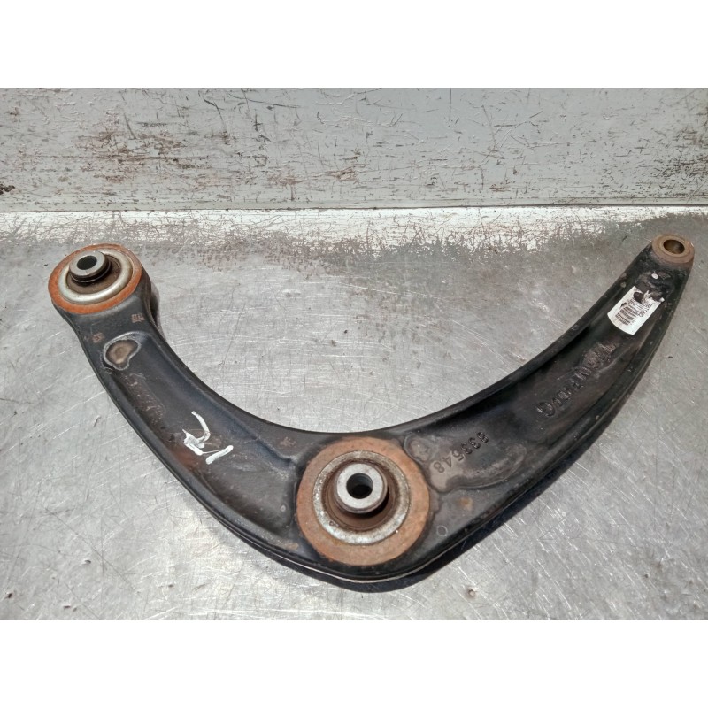 Recambio de brazo suspension inferior delantero izquierdo para peugeot 5008 referencia OEM IAM 833548 7BTGM2 