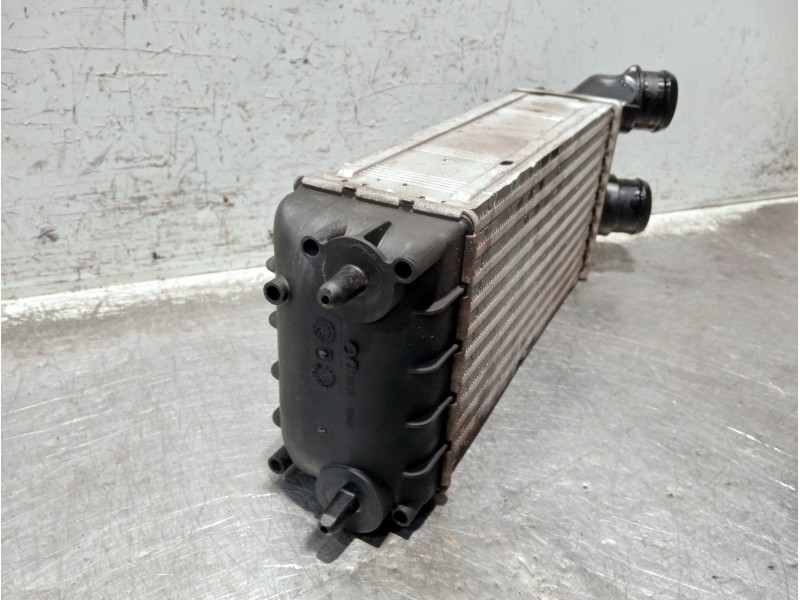 Recambio de intercooler para peugeot 5008 referencia OEM IAM 9684212480 M144105 