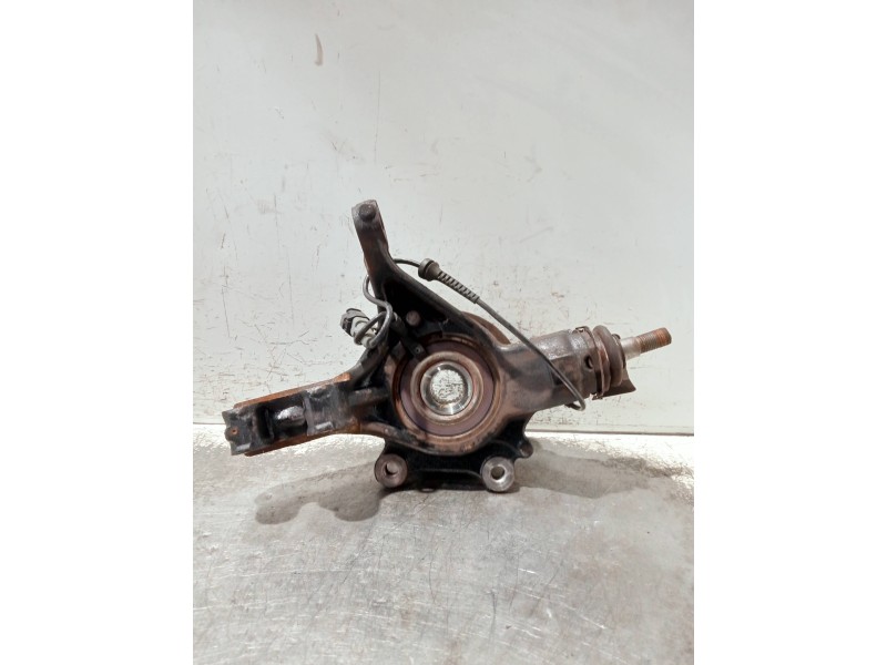 Recambio de mangueta delantera derecha para peugeot 5008 referencia OEM IAM   