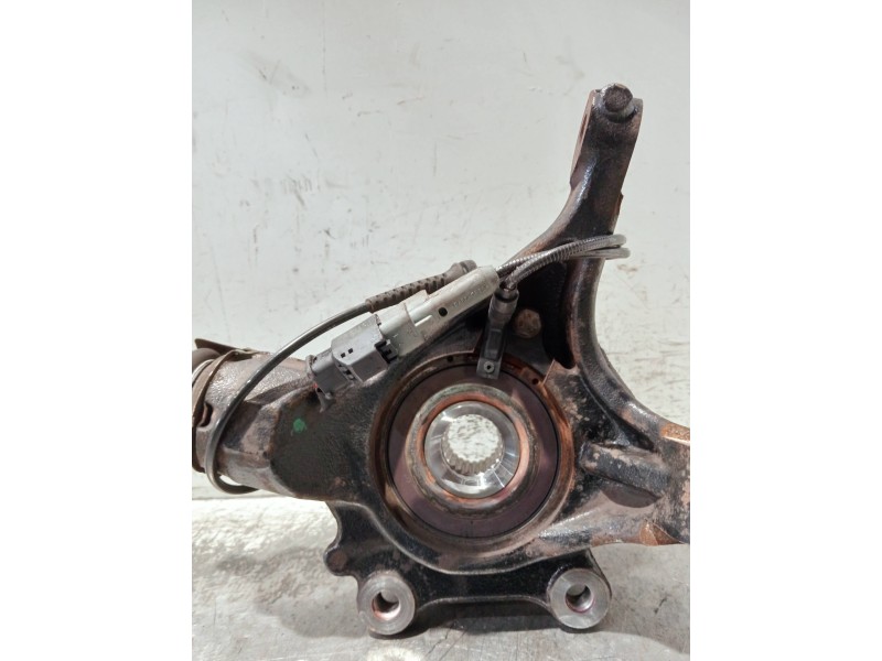Recambio de mangueta delantera izquierda para peugeot 5008 referencia OEM IAM   