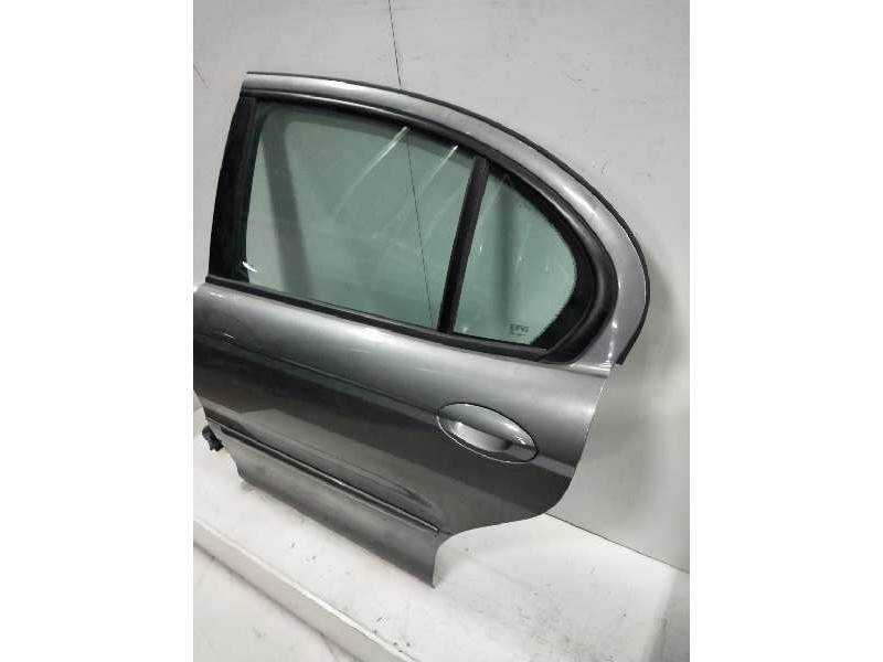 Recambio de puerta trasera izquierda para jaguar x-type 2.0 diesel cat referencia OEM IAM   
