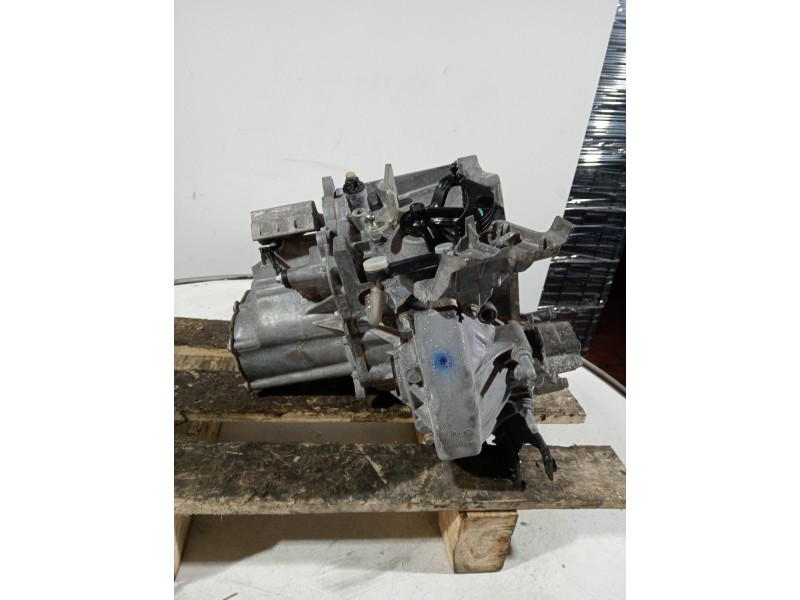 Recambio de caja cambios para citroen c4 cactus referencia OEM IAM 20V246 08366162 6V