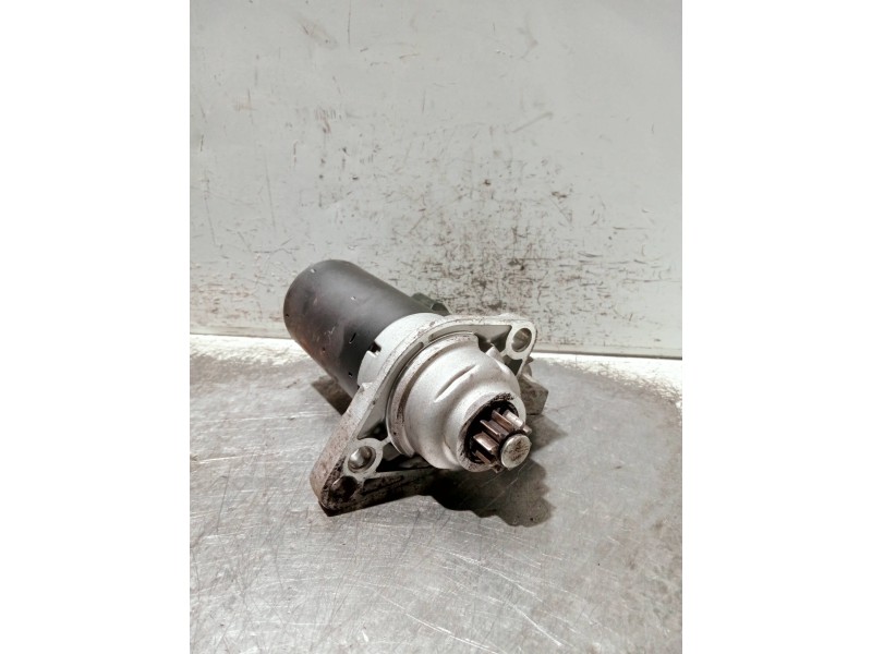 Recambio de motor arranque para volkswagen caddy ka/kb (2k) referencia OEM IAM X9792X 331418 