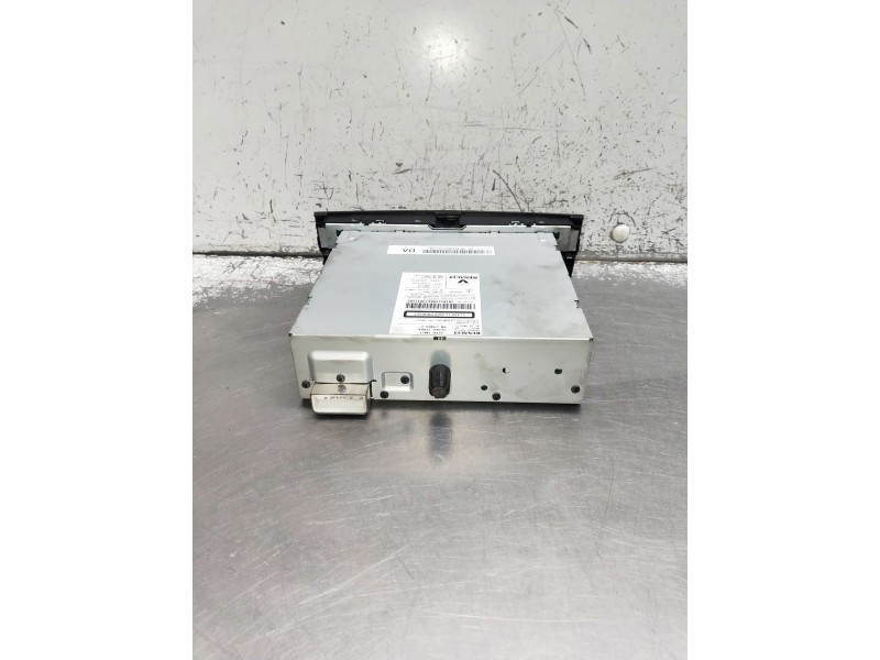 Recambio de sistema audio / radio cd para renault koleos referencia OEM IAM 28184JY00A  
