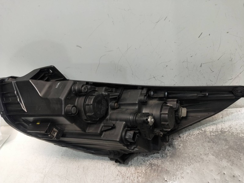 Recambio de faro derecho para hyundai ix35 referencia OEM IAM   