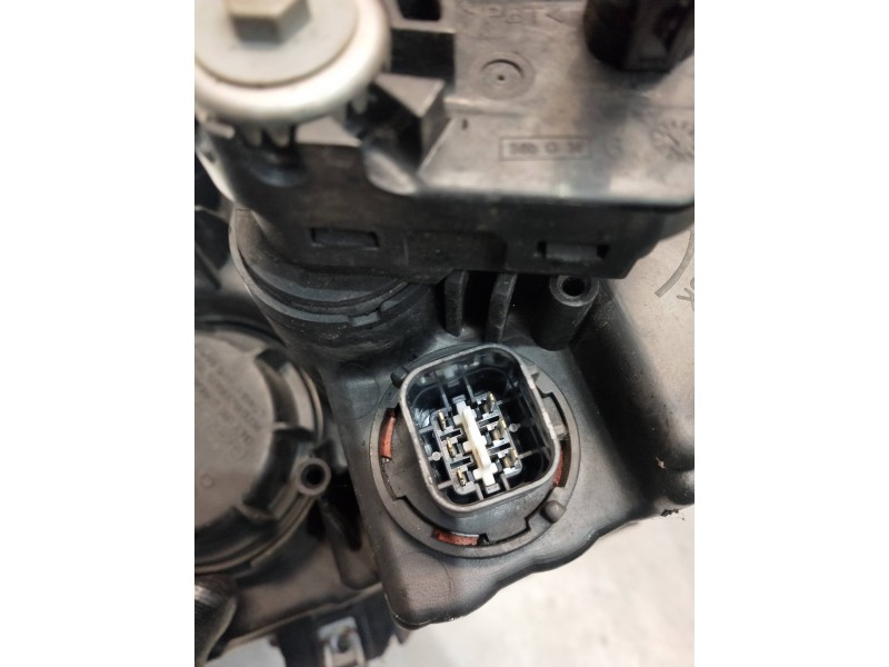 Recambio de faro derecho para hyundai ix35 referencia OEM IAM   