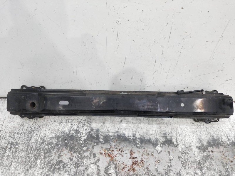 Recambio de refuerzo paragolpes delantero para hyundai ix35 referencia OEM IAM   